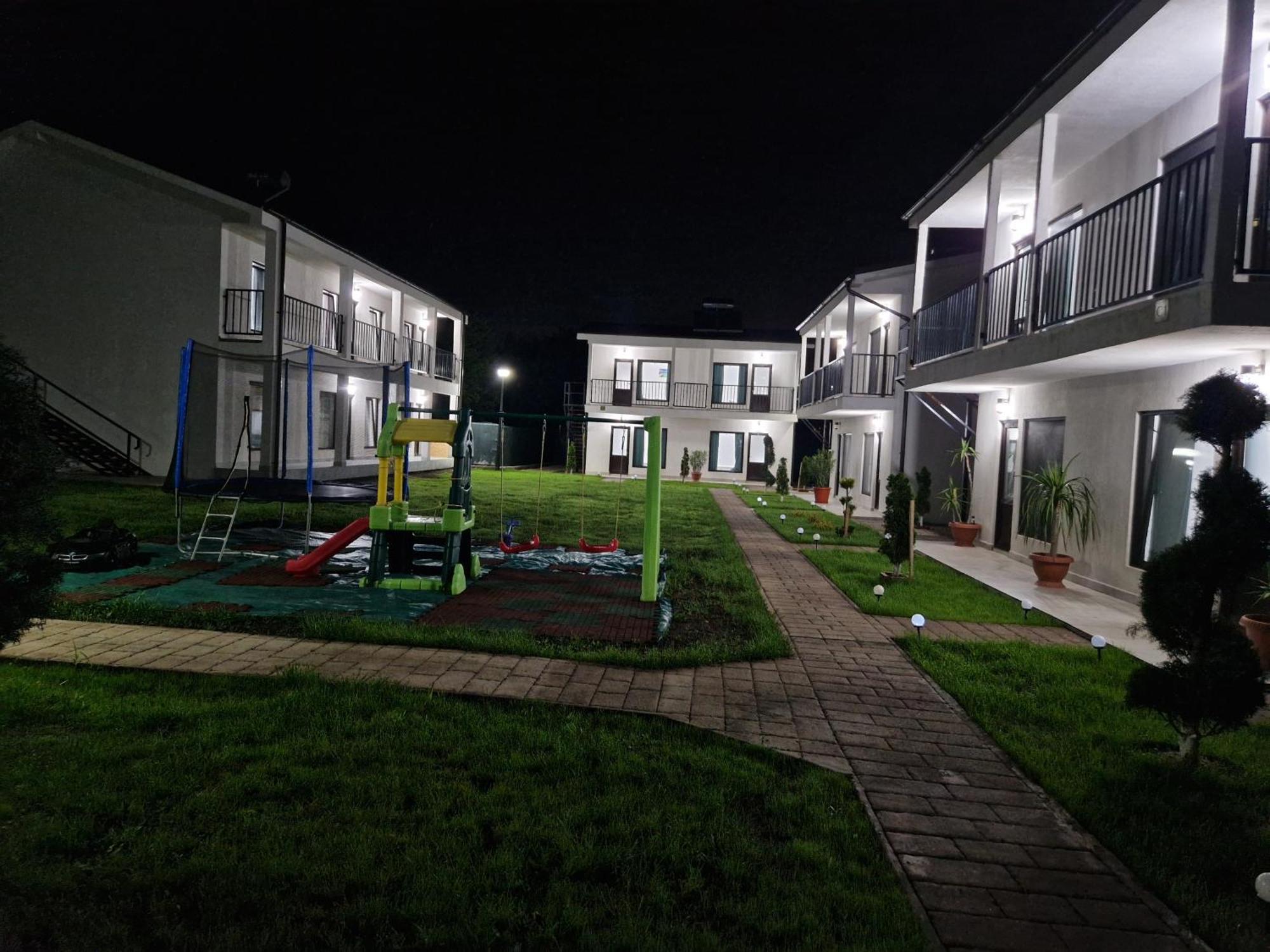 Complex Turistic N&S Hotel 2 Mai Exterior foto